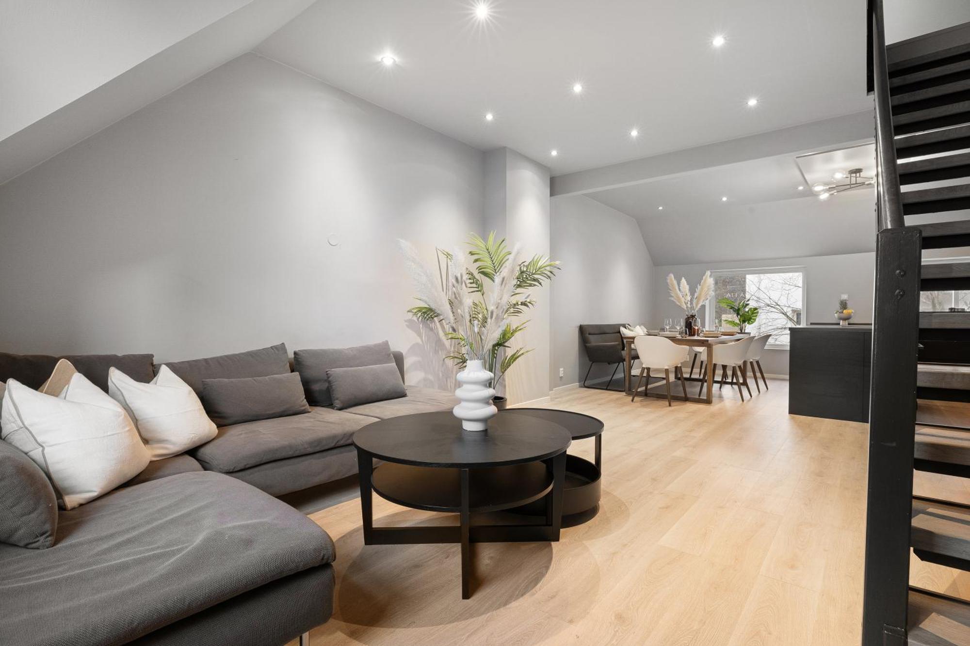 Homerentals L 120Sqm Mid-Central - King Beds - 500Mbps Wi-Fi Bergen Buitenkant foto