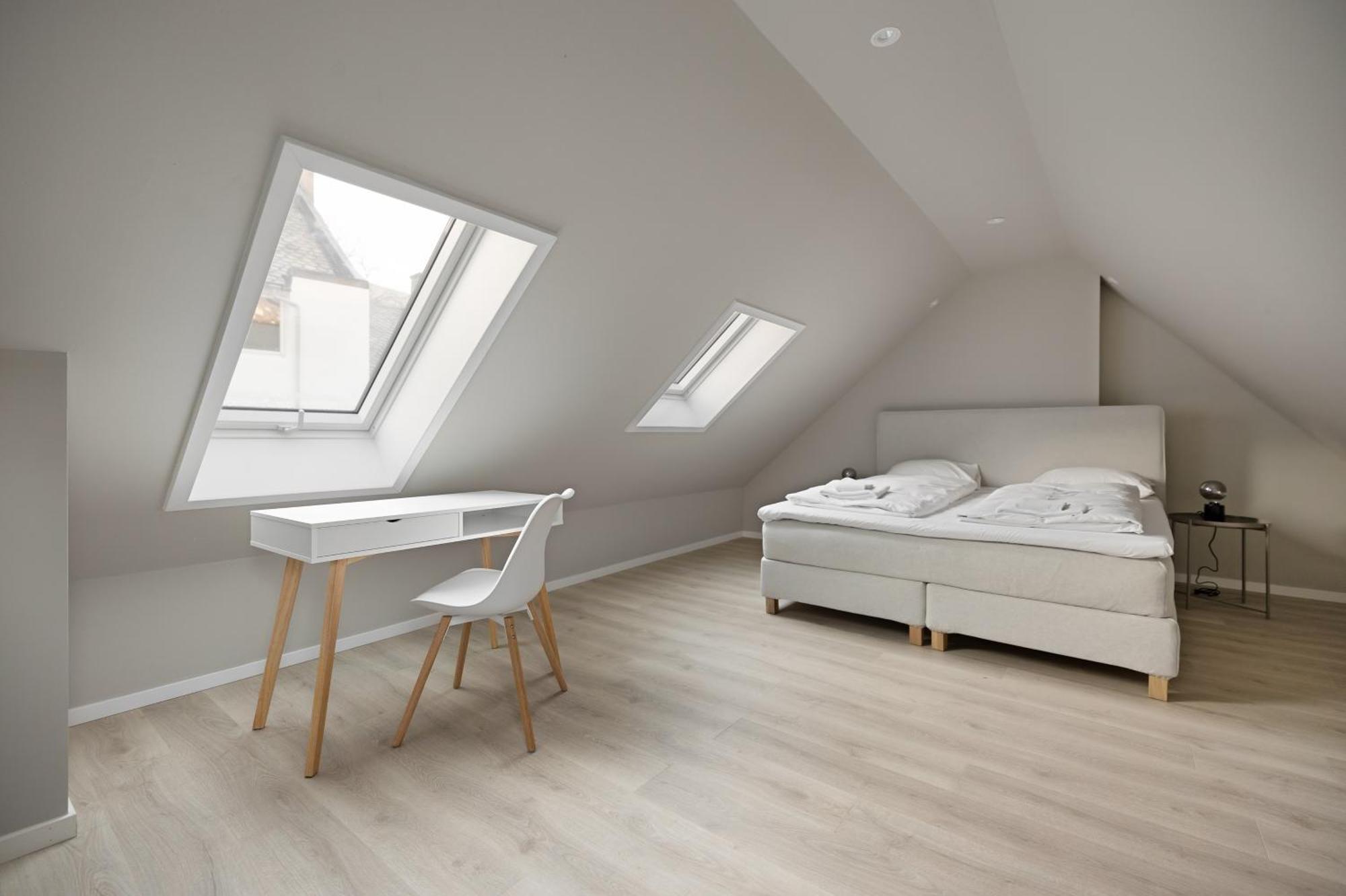 Homerentals L 120Sqm Mid-Central - King Beds - 500Mbps Wi-Fi Bergen Buitenkant foto